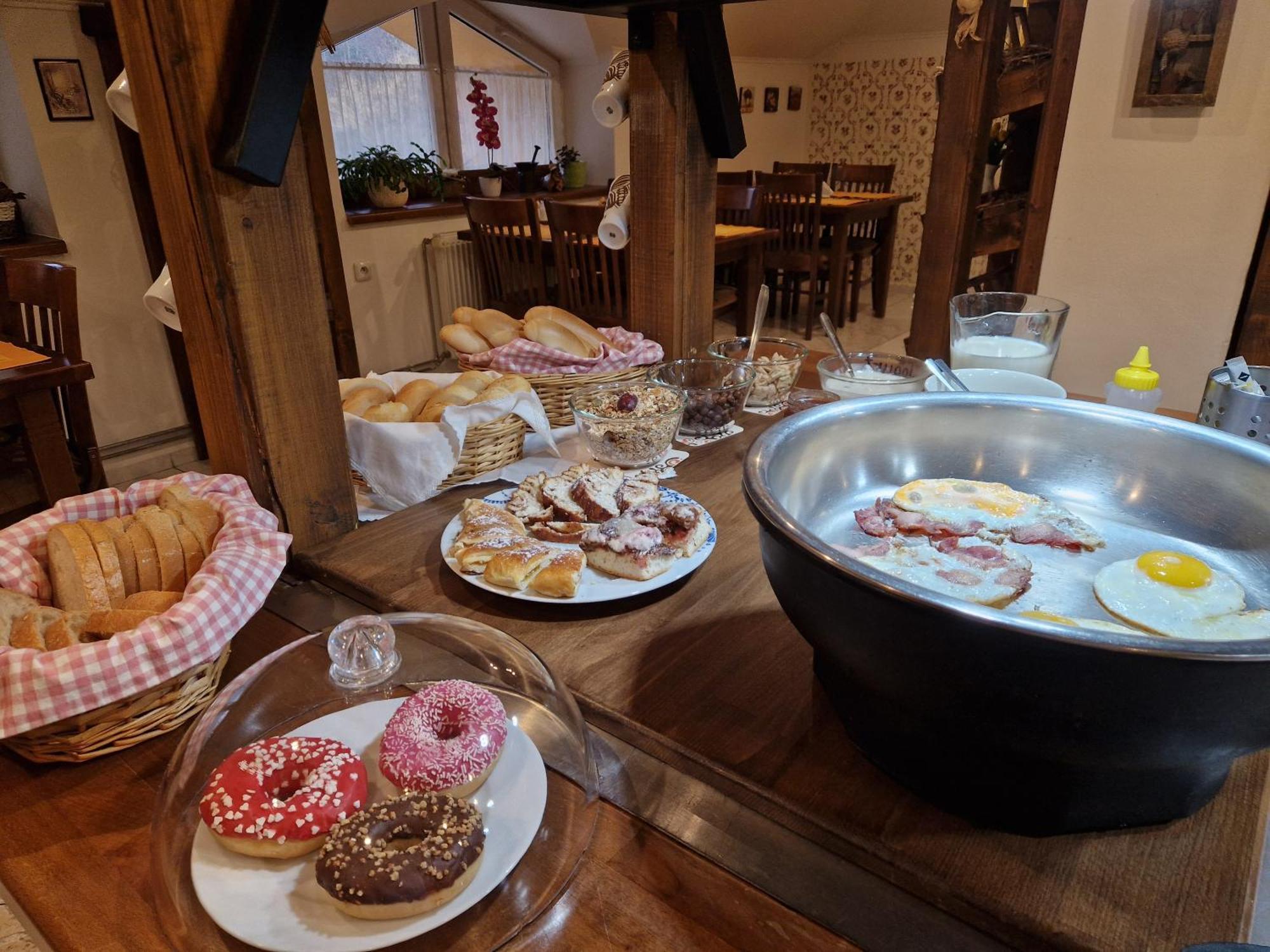 Pri Piecke Penzion A Restauracia Staré Hory Екстериор снимка